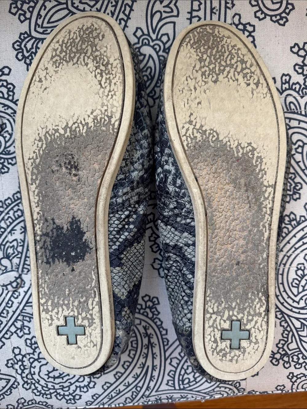 Vintage Toms Women’s Leather Espadrille Slip-Ons in Black and Cream Snake Print